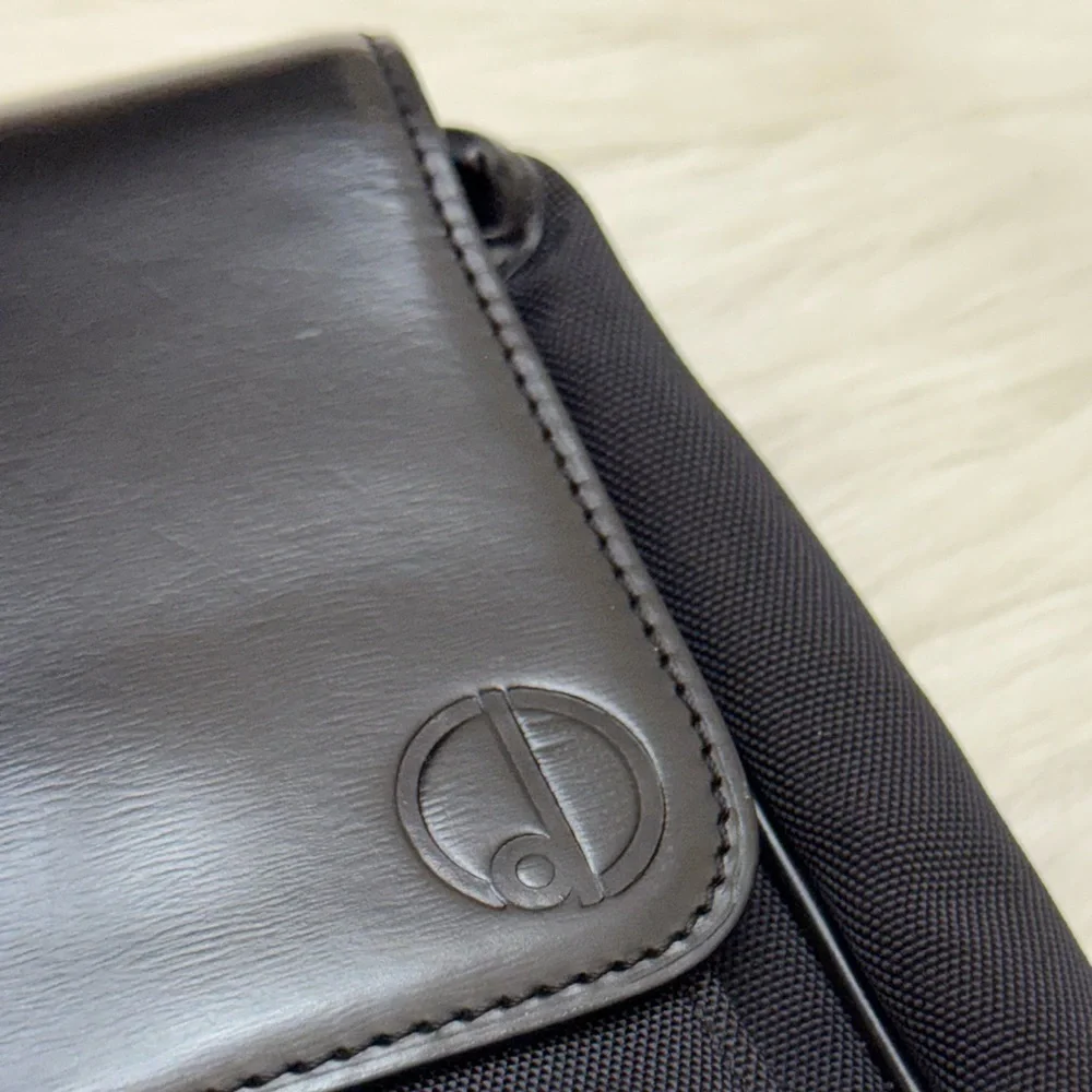 DUNHILL - BLACK LEATHER NYLON POCHETTE POUR HOMME TRAVEL BAG POUCH CLUTCH